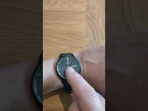 Garmin Vivomove HR  watch,